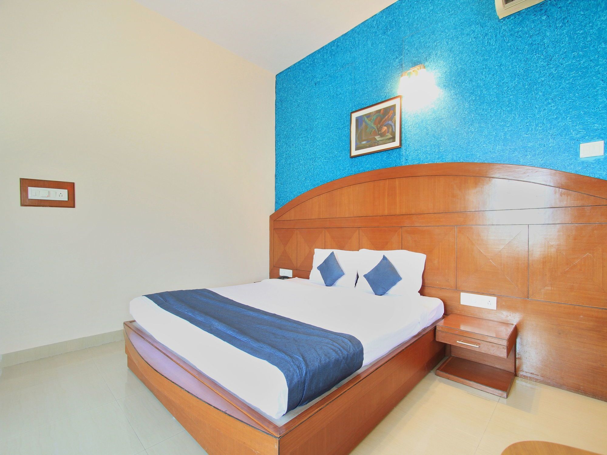 Hotel Stay By The Way Mysore Esterno foto