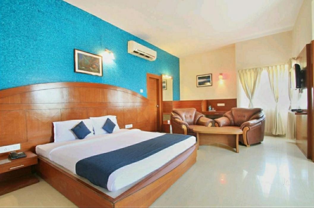 Hotel Stay By The Way Mysore Esterno foto