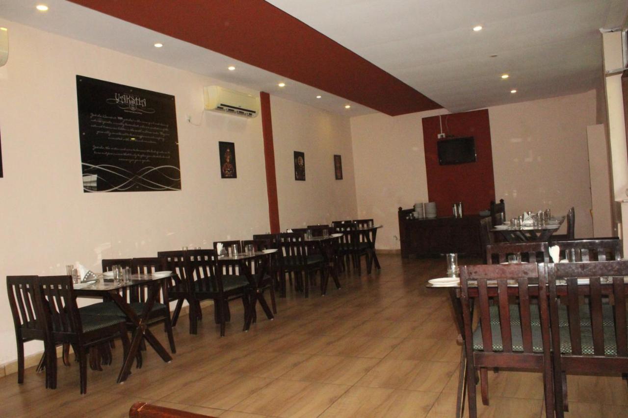 Hotel Stay By The Way Mysore Esterno foto