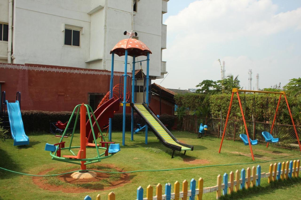 Hotel Stay By The Way Mysore Esterno foto