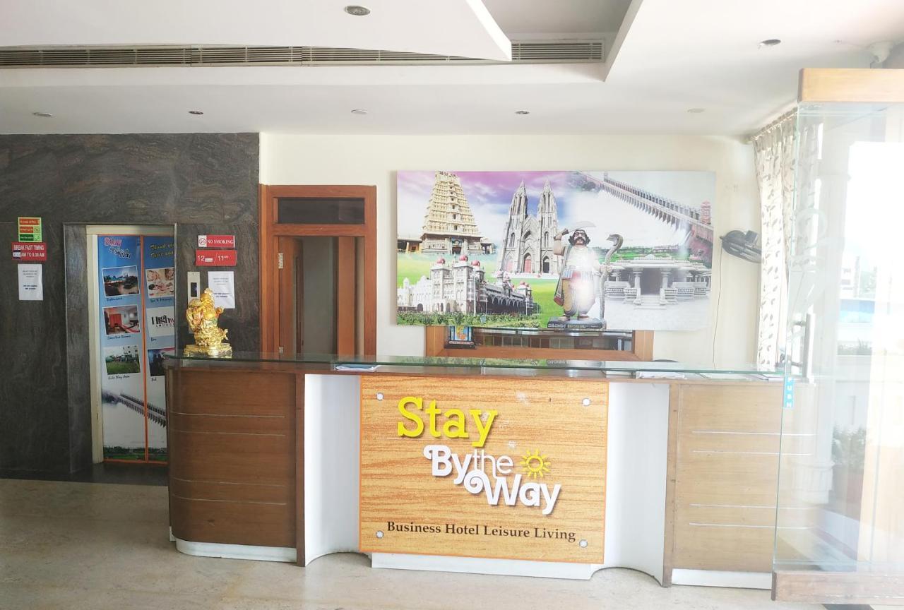 Hotel Stay By The Way Mysore Esterno foto